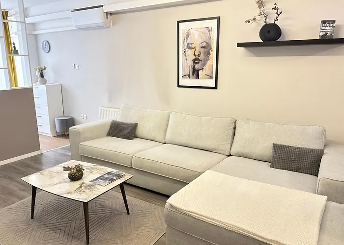 Atrium Apartment